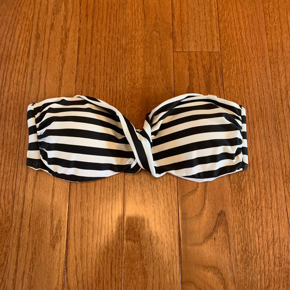 Black and White Stripe Bikini Top